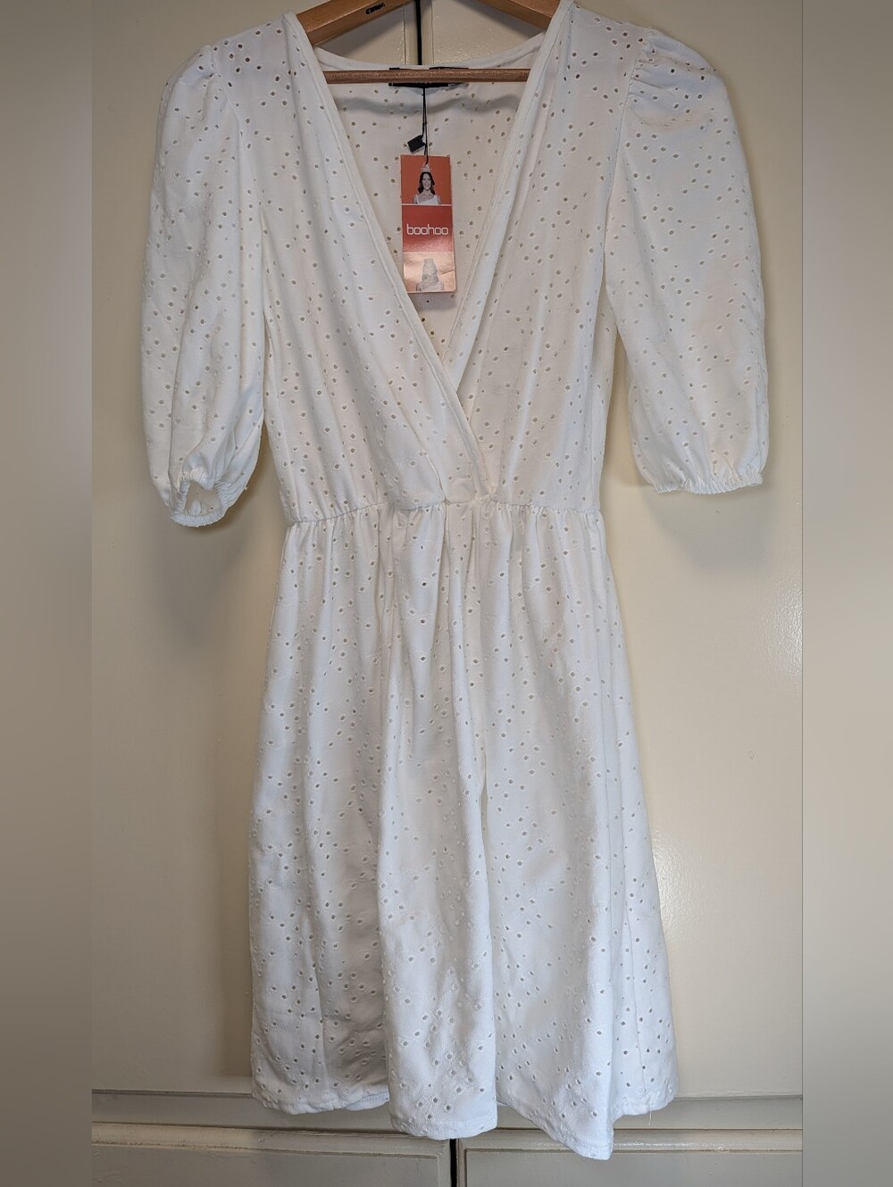 Boohoo Women's Size 4 Faux Wrap puff sleeve White Eyelet Wrap Dress Summer Style - Picture 2 of 10
